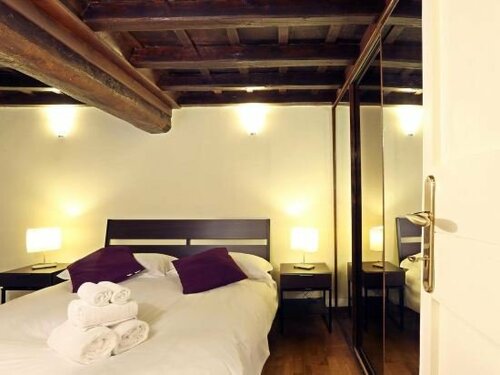Casa Vacanze Lungara, Забронировать Апартаменты/квартира Трастевере Рим, рядом с Театр Арджентина