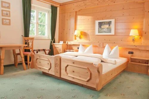 Hotel Schlossblick Chiemsee, Book Hotel Hotels in Chiemsee with Breakfast, Breakfasts