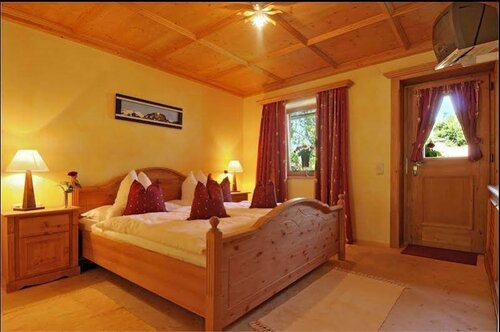Serviced Apartments VILLA LICHT, Забронировать Вилла Кицбюэль , рядом с Теннисный стадион Китцбюэля