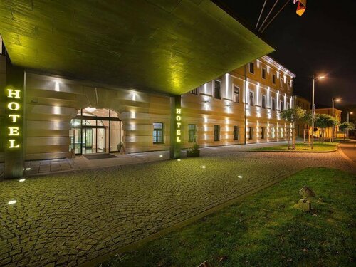 EA Hotel Tereziánský dvůr, Prenota Hotel Hradec Králové 