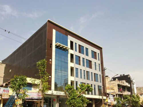 OYO Flagship 5179 Hotel Noida Saffron, Забронировать Отель Нойда штат Уттар-Прадеш