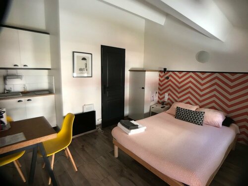 Casa Hotel, Забронировать Апартаменты/квартира Экс-ан-Прованс Буш-дю-Рон