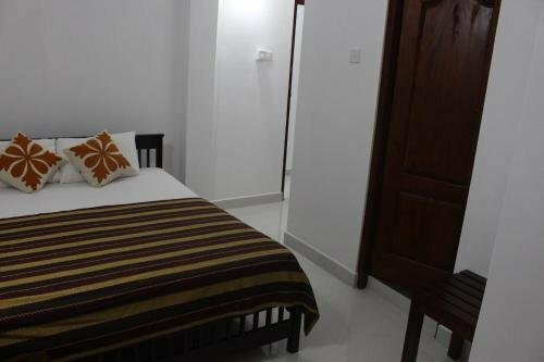 Alex Home Stay, Забронировать Отель Отели Округа Галле с парковкой, Парковка