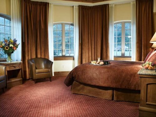 Tivoli Lodge, Забронировать Отель Вейл Roosevelt National Forest