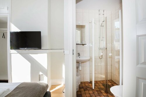 City Hotell Avenyn, Забронировать Отель Центр Гетеборг, рядом с World Trade Centre Gothenburg