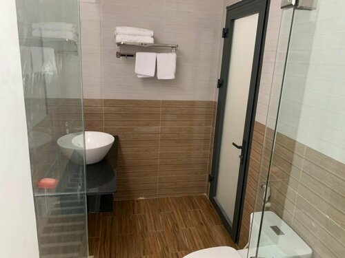 Thanh Thanh Hotel, Забронировать Отель Отели Binh Dinh с парковкой, Парковка