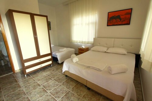 Mavi Pansiyon, Rezerwuj Hotel Hotele w Mediterranean Region Turkey z parkingiem, Parking