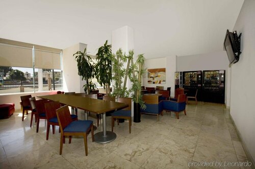 One Querétaro Plaza Galerías, Book Hotel Hoteller i El Bajio med pool, Swimmingpool