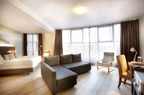 Hotel Kiel by Golden Tulip, Забронировать Отель Отели земли Шлезвиг-Гольштейн с завтраком, Завтраки