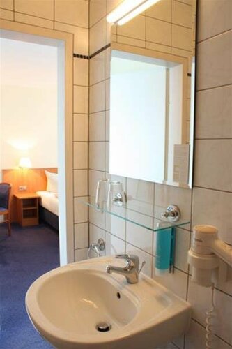 Hotel Niederräder Hof, Забронировать Отель Нидеррад Франкфурт-на-Майне