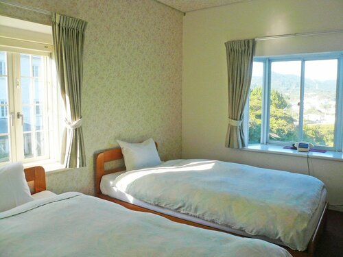Shirahama Pension Hyakumanbon No Bara, Reserva ahora Hotel Shimoda 