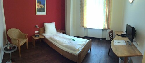 Altstadt Hotel, Забронировать Отель Отели Потсдама с парковкой, рядом с Потсдам Хауптбанхоф, Парковка