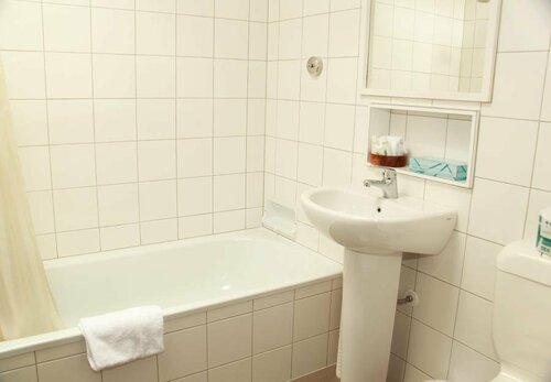 Te Anau Manapouri Lake Hotel, Забронировать Отель Отели Манапоури 3 звезды, 3*