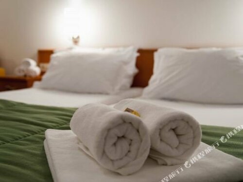Hotel Rotondo, Забронировать Отель Сегет Доньи Трогир