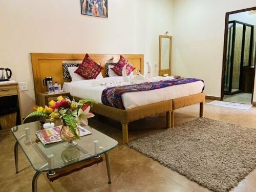 Sunrise Health Resort, Buchen Sie Resort Achrol Rajasthan