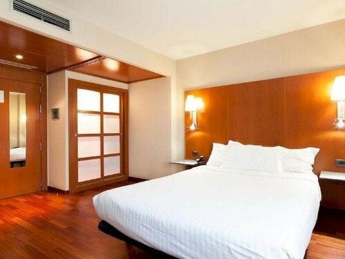 Hotel Ciutat Martorell, Забронировать Отель Морторель Baix Llobregat