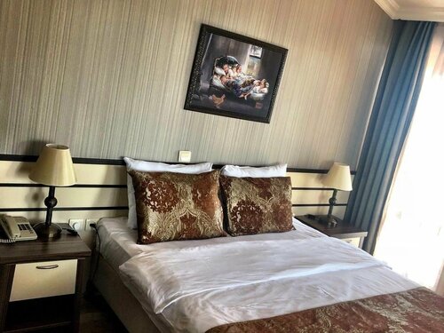 Family Resort Hotel, Забронировать Курортный отель Отели Селимпаша с парковкой, Парковка