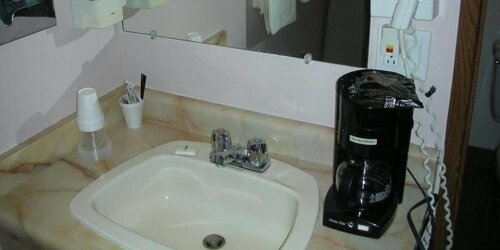 Cache Creek Inn, Book Mini-hotel Hoteller i Britisk Columbia med pool, Swimmingpool