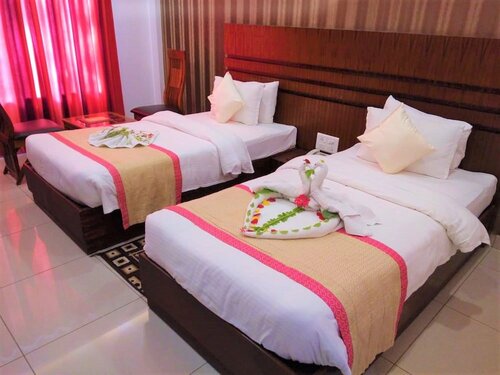 Hotel SGT Plaza, Забронировать Отель Сарнатх штат Уттар-Прадеш
