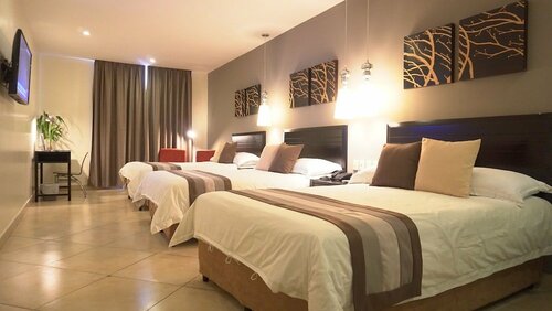 Hotel Las Cascadas, Reserva ahora Hotel Hoteles en Cortés con aparcamiento, Aparcamiento