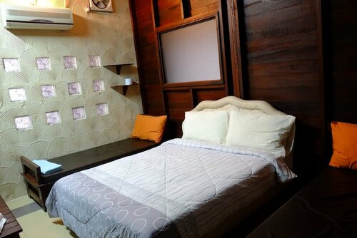 TnT Novelty House, Book Pension Hoteller i Perak med parkering, Parkering
