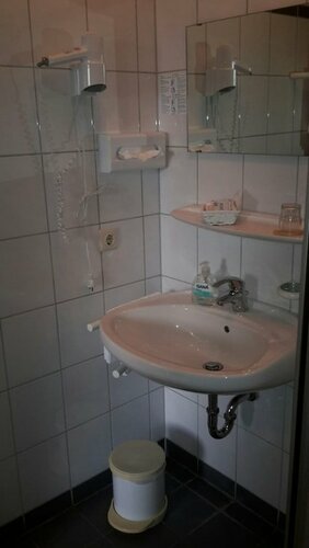 Hotel Cristall, Забронировать Отель Отели Шпессарт с парковкой, Парковка