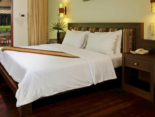 Khaolak Bayfront Resort, Забронировать Курортный отель Каолак-Бич 