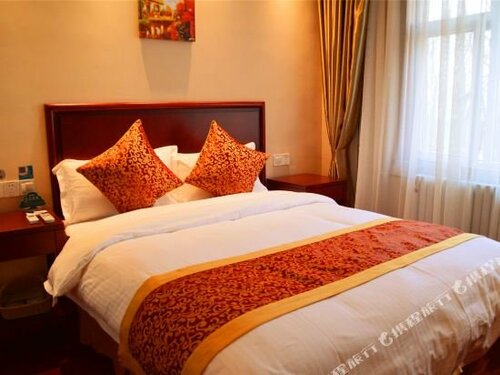 GreenTree Inn ShanXi ChangZhi Bus Passenger Station XiHuan Road Business Hotel, Prenota Hotel Hotel a Shanxi con parcheggio, Parcheggio