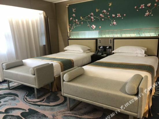 Hotel Beverly Plaza