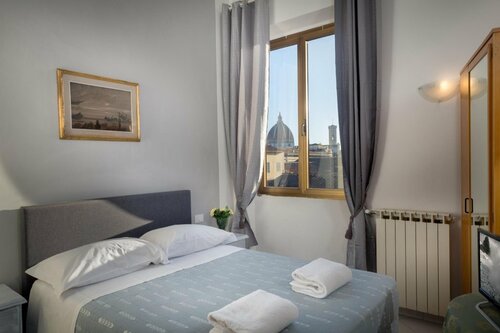 Adre Majestic View ! Center of Florence, Забронировать Отель Отели и гостиницы Фортецца да Бассо, Отель