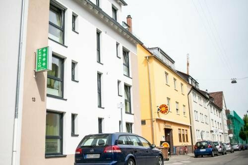 Heilbronner Pension am schönen Theater, Забронировать Гостевой дом Гостевые дома Хейльбронн, Гостевой дом