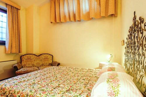 Le Civette Country Resort with Pool, Забронировать Курортный отель Отели в центре Баньо-а-Риполи, в центре