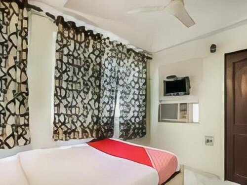 OYO 783 Om Hotel, Забронировать Отель Шиям Нагар 