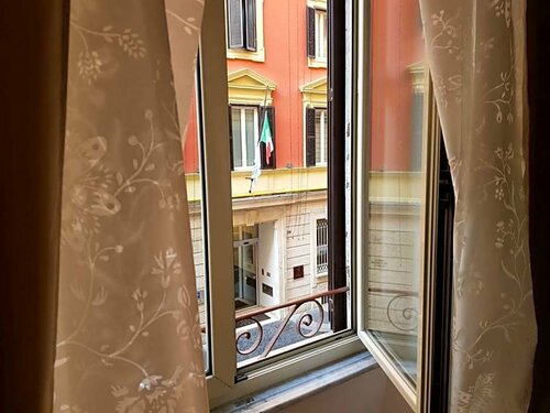 Trevi Monti House, Prenota Affittacamere Trevi Roma