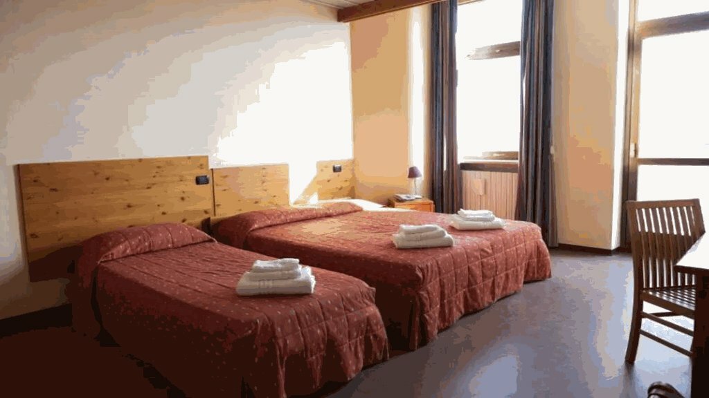 Pràcatinat Hotel & Restaurant
