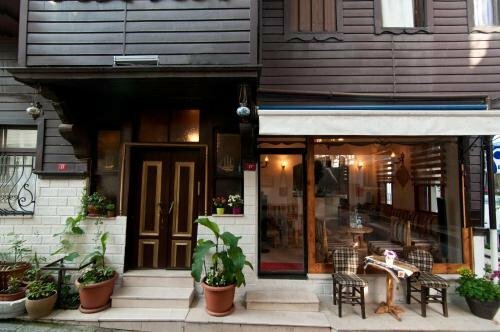 Sultanahmet Wooden House, Забронировать Отель Фатих Стамбул, рядом с Древнеегипетский обелиск