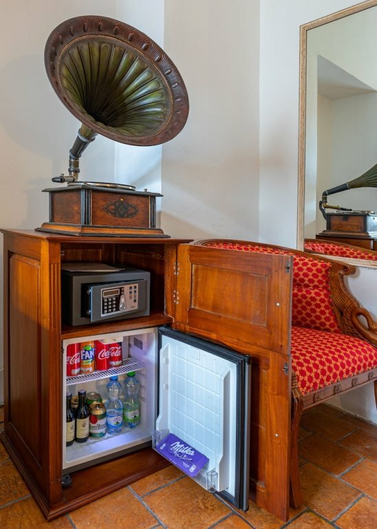 Loreta Hotel