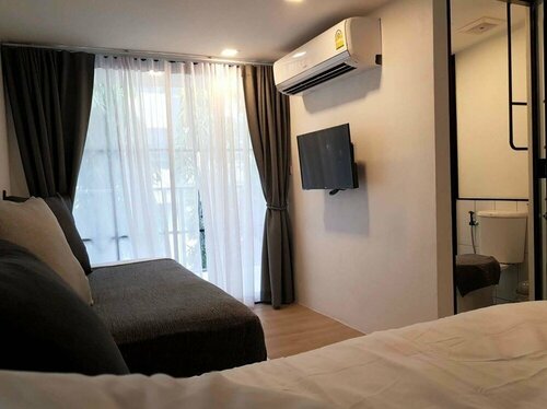 Non Num Poshtel, Забронировать Отель Отели провинции Чианг Мая с парковкой, Парковка