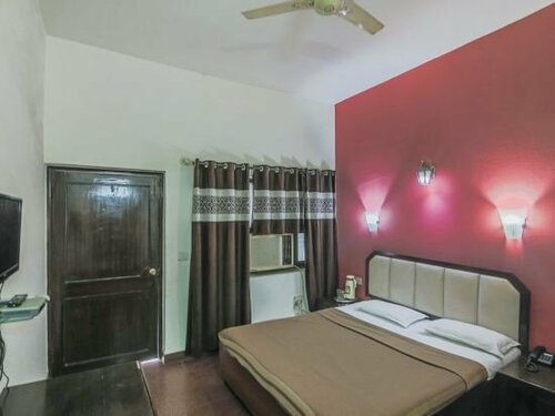 Hotel Bengal Lodge, Забронировать Отель Отели Ракабгандж с завтраком, Завтраки