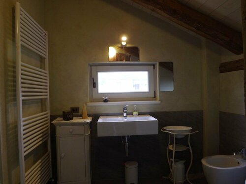 Guest house Cascina Belsito, Забронировать Отель «постель и завтрак» Биелла Пьемонт
