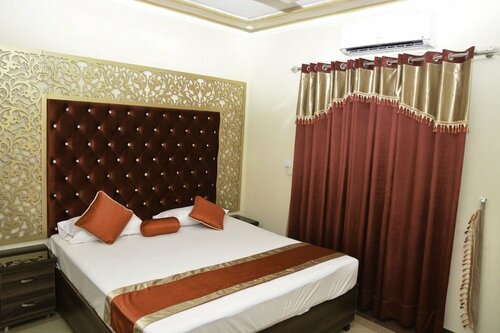 Luxury Place, Book Hotel Lahore Pakistan