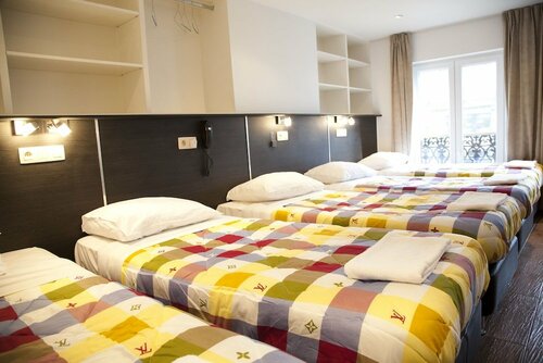 Hotel Barry, Забронировать Отель Отели Брюссельского столичного региона с парковкой, рядом с Музей пива Гез, Парковка
