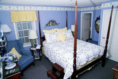 WeatherPine Inn, Buchen Sie Pension Gästehäuser in Ontario, Pension