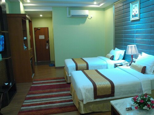Best Western Green Hill Hotel, Đặt Khách sạn Khách sạn tại Yangon có Bãi đậu xe, Bãi đậu xe