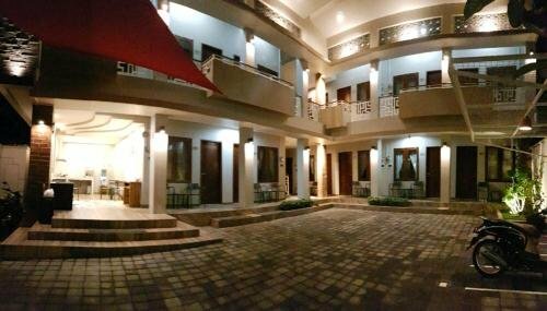 Studio C31 Jimbaran Guesthouse, Rezerwuj Hotel Hotele w Bali z Parkingiem, Parking