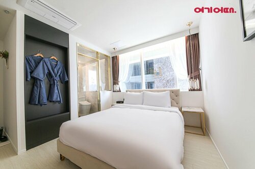 DeHomme Hotel, Rezerwuj Hotel Hotele w Pusan ze śniadaniem, w pobliżu Okryeonseonwon Temple, Śniadanie