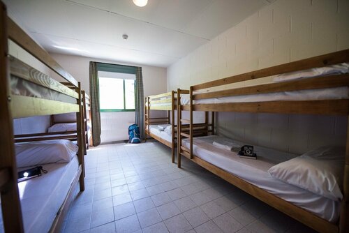 Albergue Monte Do Gozo, Забронировать Хостел Сантьяго-де-Компостела А-Корунья