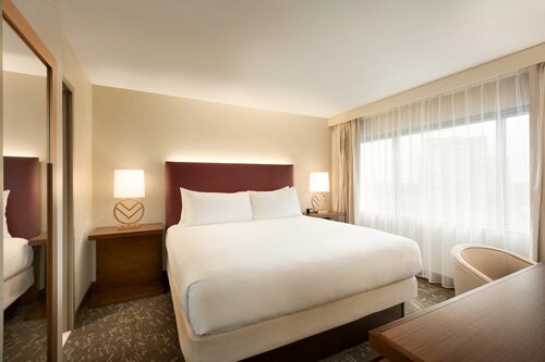 Embassy Suites by Hilton Phoenix Downtown North, Забронировать Отель Энканто Финикс