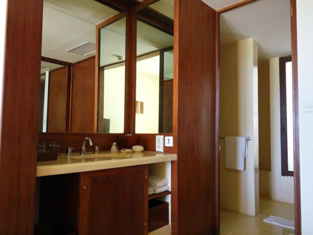 Alila Manggis