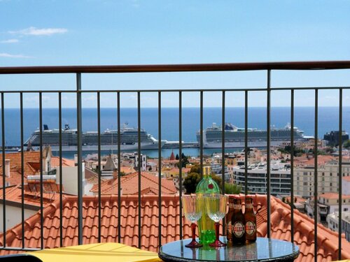 Madeira Luxury Villas Living Funchal, Забронировать Отель Отели Фуншал с парковкой, рядом с Igreja do Colegio Sao Joao Evangelista, Парковка